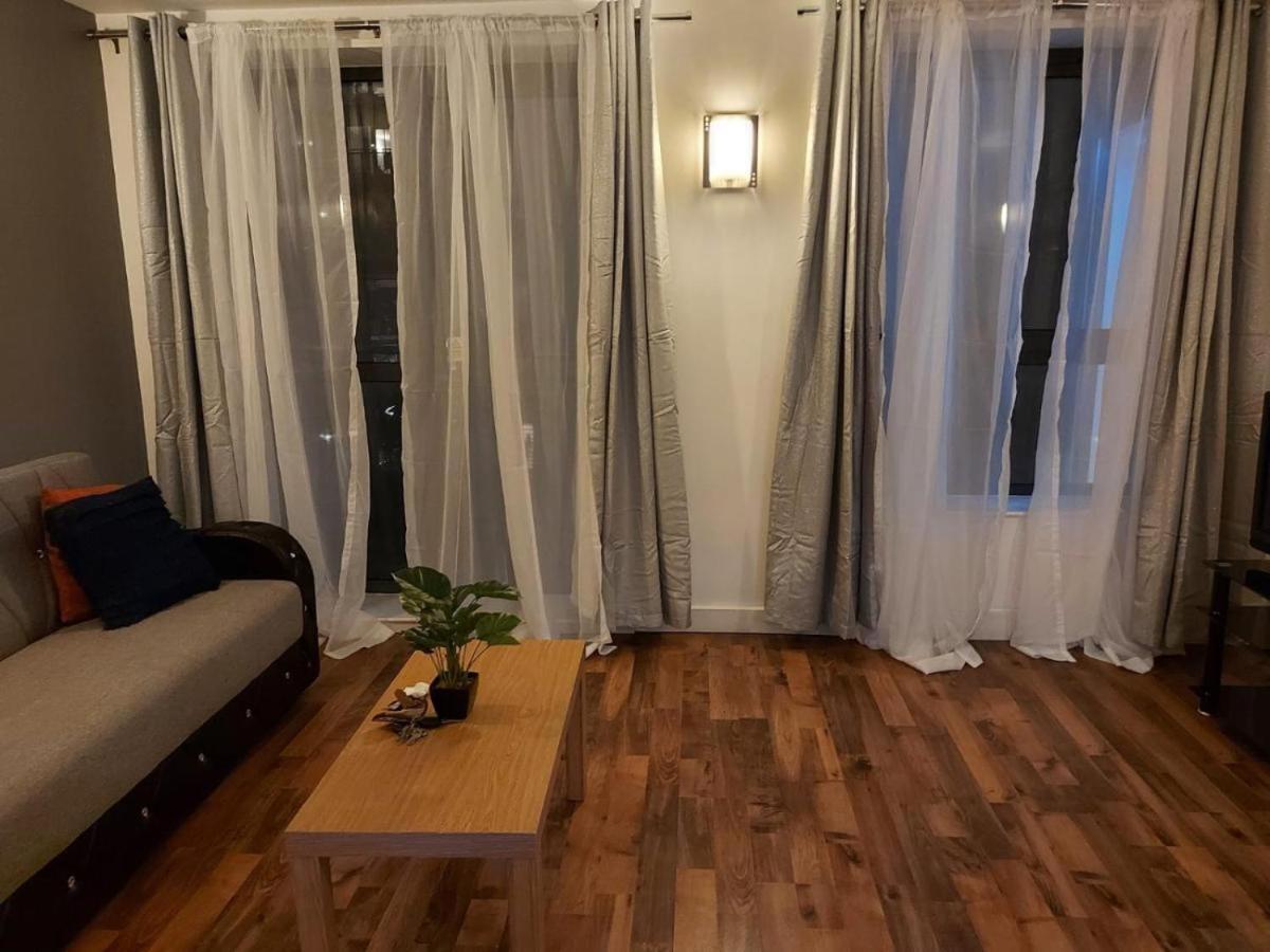City Apartment In Great Location With A Balcony & Parking Possible - West One شيفيلد المظهر الخارجي الصورة